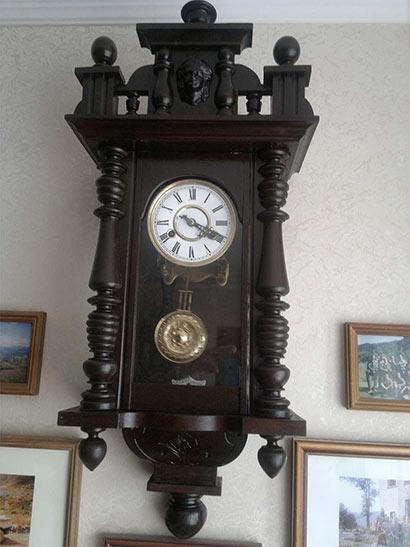 Ремонт старинных настенных часов